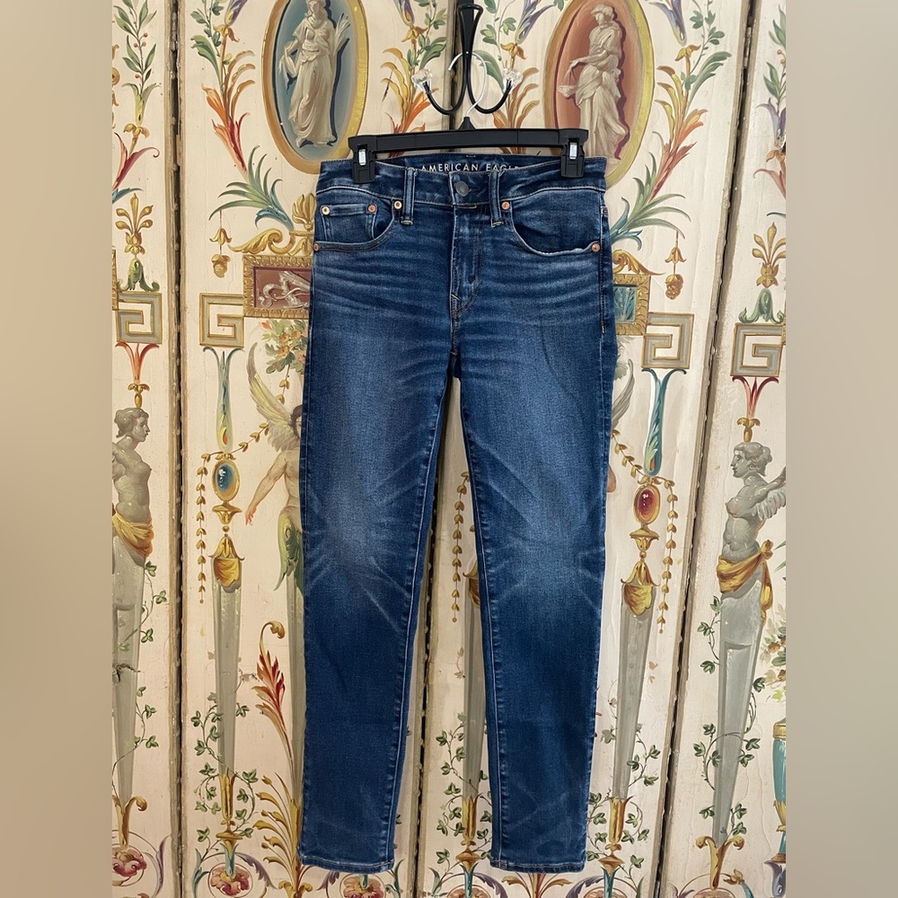 American Eagle 28 x 30 Airflex 360 Skinny Jeans